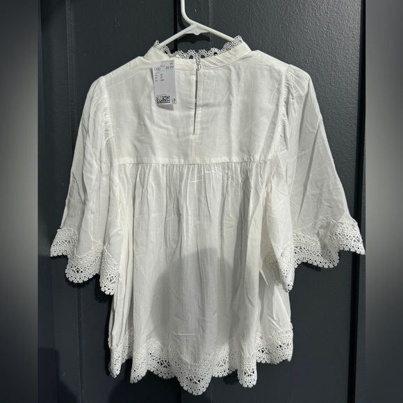 Elegant Bohemian Lace Trim White Blouse - Picture 14 of 15